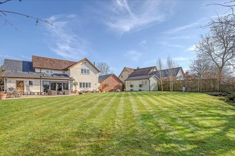 4 bedroom detached house for sale, Graces Lane, Dunmow