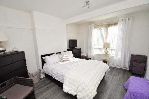 4 bedroom semi-detached house for sale, Mosspark Boulevard, Glasgow, City of Glasgow, G52 1LN