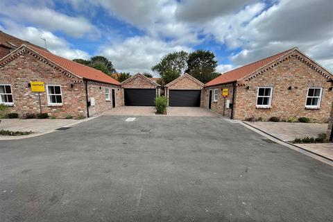 2 bedroom detached bungalow for sale, Greybeck Grove, Wetwang YO25