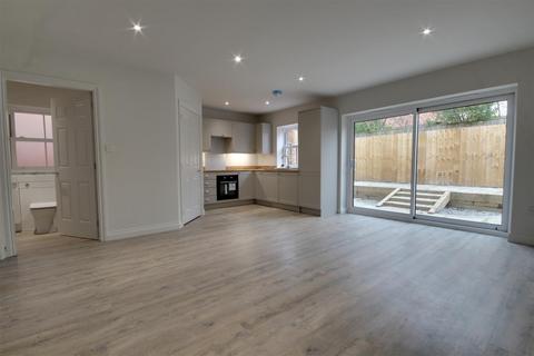 2 bedroom detached bungalow for sale, Greybeck Grove, Wetwang YO25
