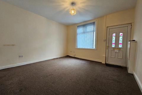 2 bedroom terraced house to rent, Marlborough Street, Heywood