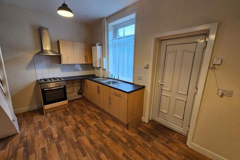 2 bedroom terraced house to rent, Marlborough Street, Heywood