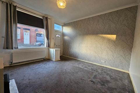 2 bedroom terraced house to rent, Gerrard Street, Kearsley, Bolton