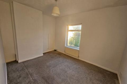 2 bedroom terraced house to rent, Gerrard Street, Kearsley, Bolton