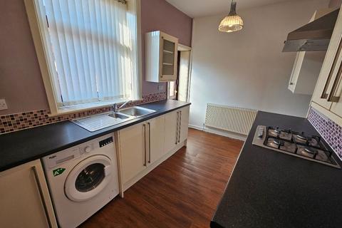 2 bedroom terraced house to rent, Well I Th Lane, Rochdale