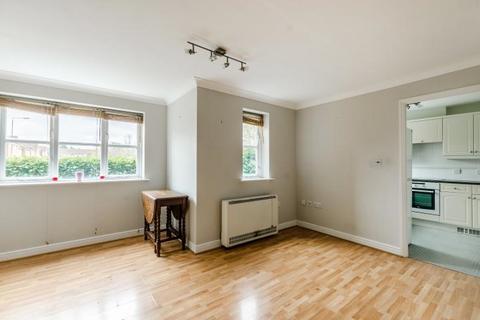 2 bedroom flat for sale, Thyme Close, London SE3