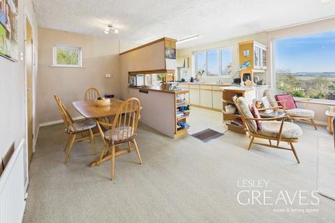 3 bedroom detached bungalow for sale, Hillcrest Gardens, Burton Joyce, Nottingham