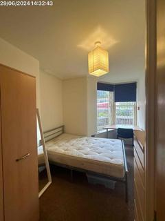 3 bedroom ground floor flat to rent, Alma Road, Bristol BS8