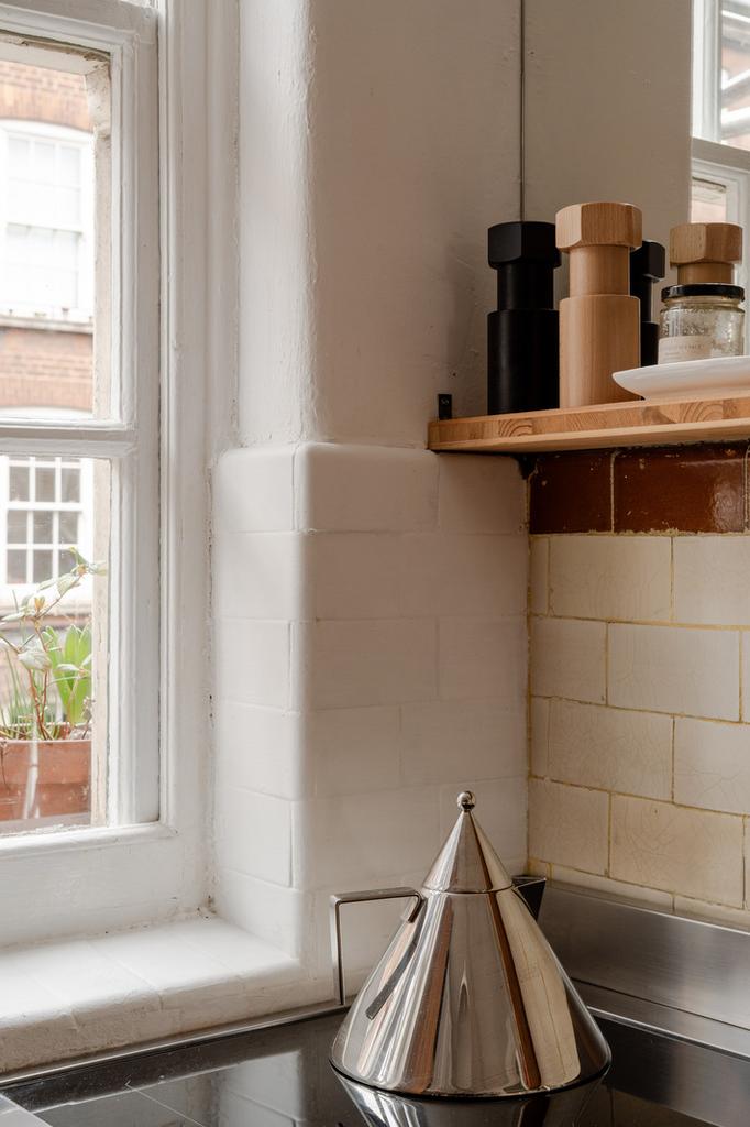 264828 - Peabody Estate, Camberwell Green SE5 -...