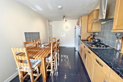 4 bedroom end of terrace house for sale, Bridgeway East, Runcorn