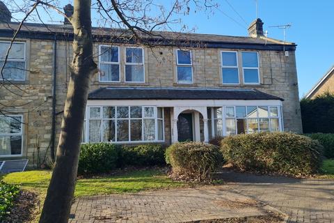 Newlaithes Grange, Horsforth LS18