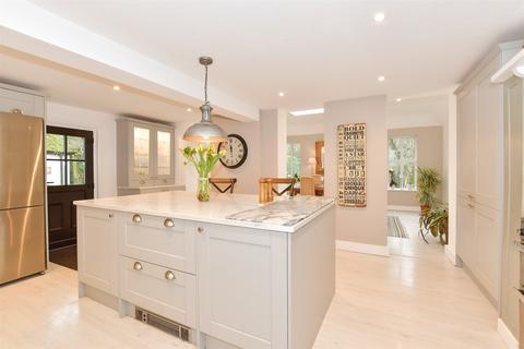 4 bedroom detached house for sale, East Hill Lane, Copthorne, West Sussex