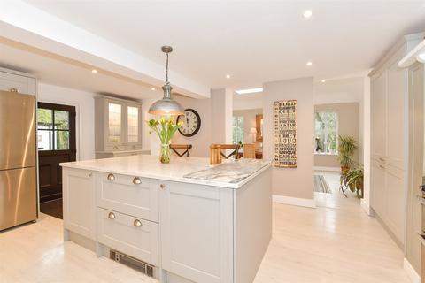 5 bedroom detached house for sale, East Hill Lane, Copthorne, West Sussex