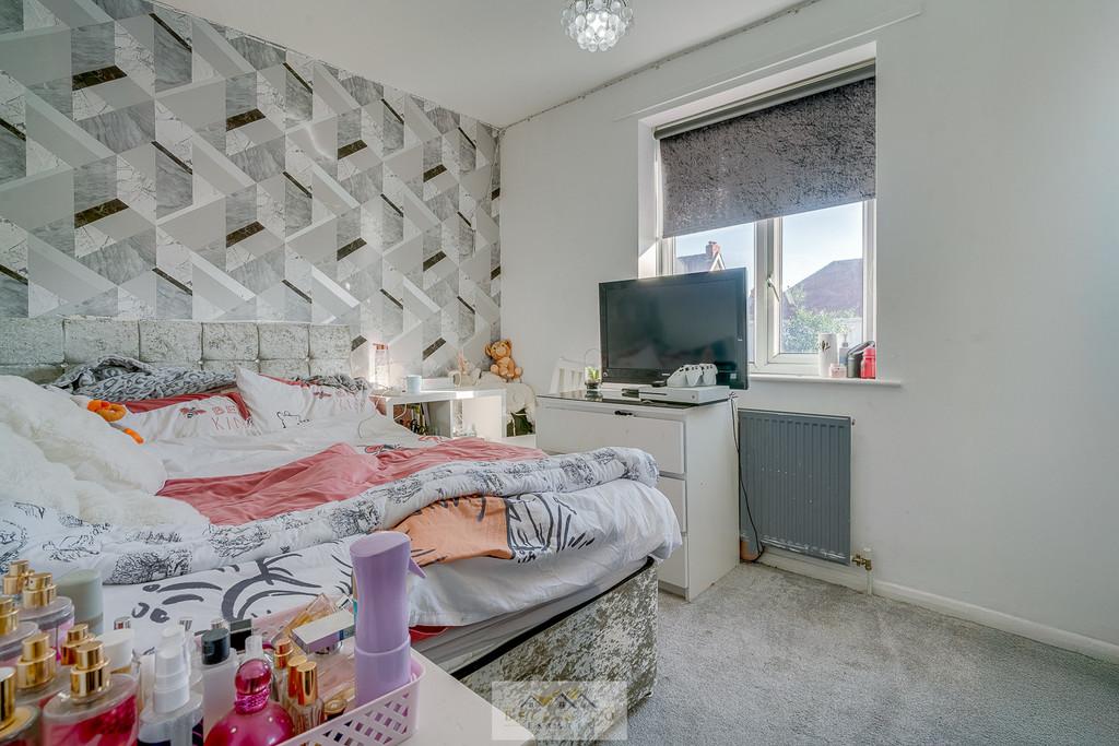 Bedroom 2.1