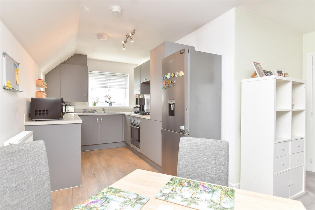 Lounge/ Kitchen