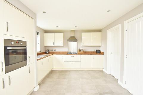 4 bedroom detached house for sale, Smithy Close, Pannal, Harrogate