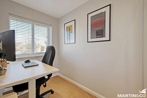 12 Amcotes Place, Chelmsford, CM2 9HZ