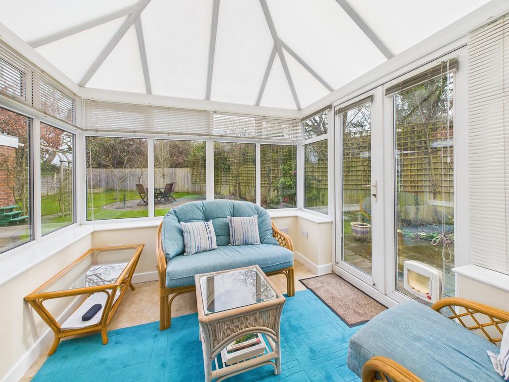 Cam02854 g0 pr0333 still016