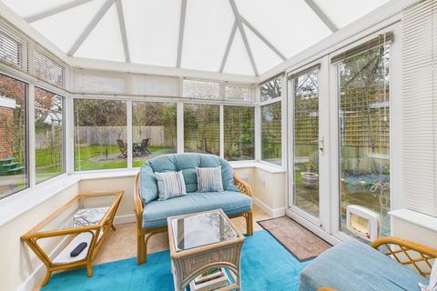 5 Bridgend, Mickle Trafford, Chester, CH2 4QU