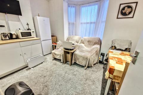 4 bedroom end of terrace house for sale, Exeter EX1