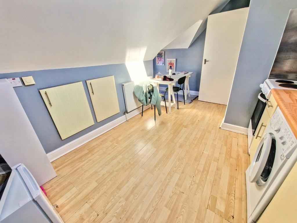 3rd Floor Flat 3 Kitchen/Diner