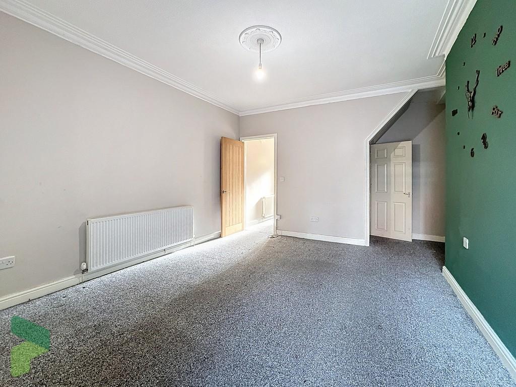 Living room or dining rm