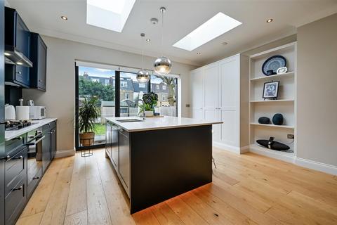 116 Effra Road, Wimbledon, London, SW19 8PR
