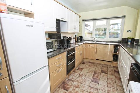 3 bedroom semi-detached house for sale, Mount Pleasant Road, New Malden