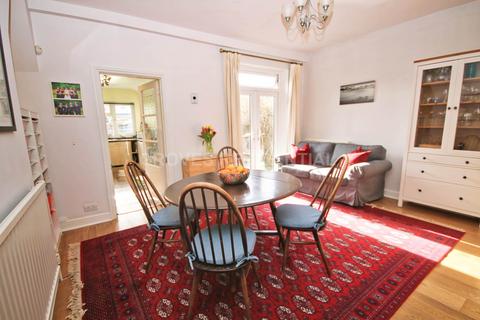 24 Mount Pleasant Road, New Malden, KT3 3JZ