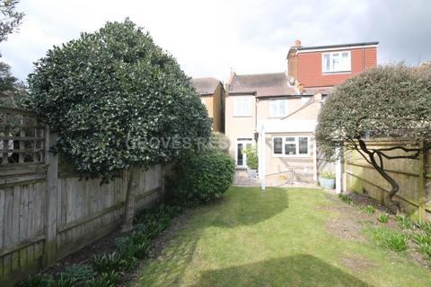 24 Mount Pleasant Road, New Malden, KT3 3JZ