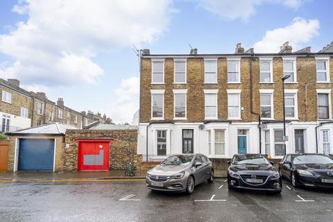 4 bedroom end of terrace house for sale, Hargrave Road, Archway N19