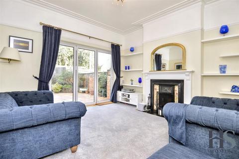 4 bedroom terraced house for sale, Lyndon Road, Solihull