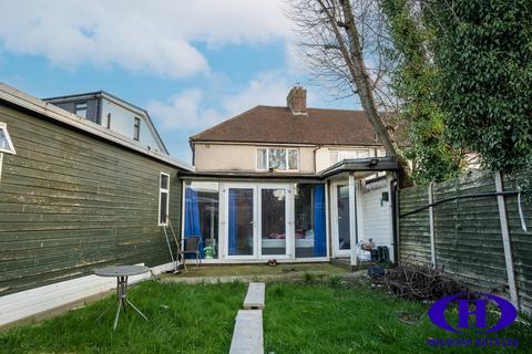5 bedroom semi-detached house for sale, Waltham Avenue, Hayes