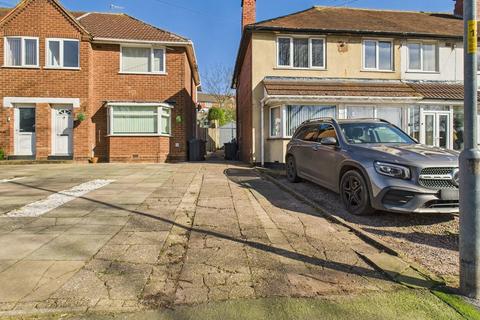 3 bedroom end of terrace house for sale, Beacon Road, Birmingham B43