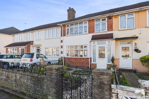 3 bedroom terraced house for sale, Benhurst Avenue, Hornchurch