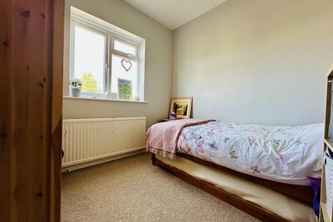 29 Cherry Orchard, Highworth, Swindon, SN6 7AU