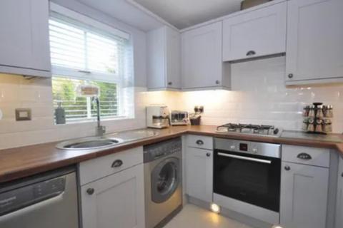 3 bedroom semi-detached house to rent, Beechbrooke, Sunderland SR2