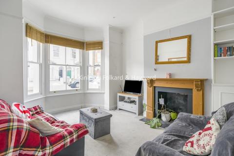 4 bedroom house to rent, Camborne Road London SW18