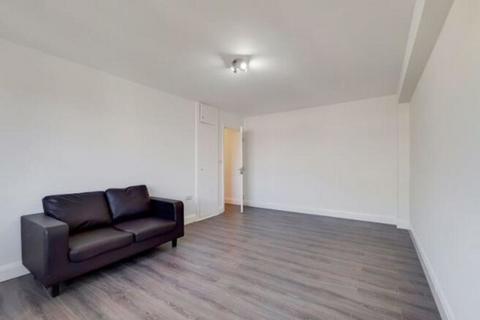 2 bedroom flat to rent, Commercial Road, London E1