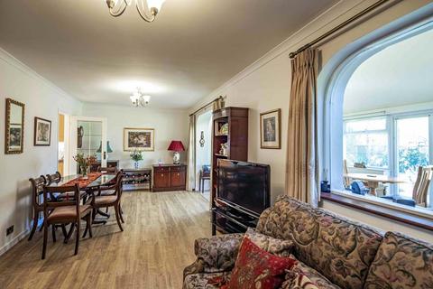 1 Beechwood Close, Goring Heath, Reading, RG8 7SG