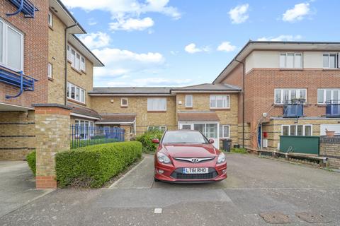 3 bedroom terraced house for sale, Myddleton Avenue, London