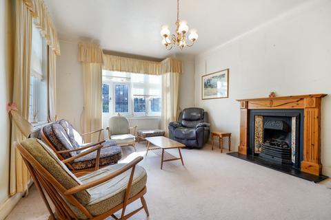 3 bedroom end of terrace house for sale, Pollards Hill South, London SW16