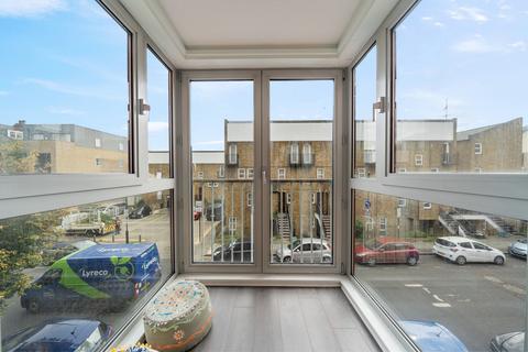 2 bedroom apartment for sale, Eden Grove, Islington, London, N7