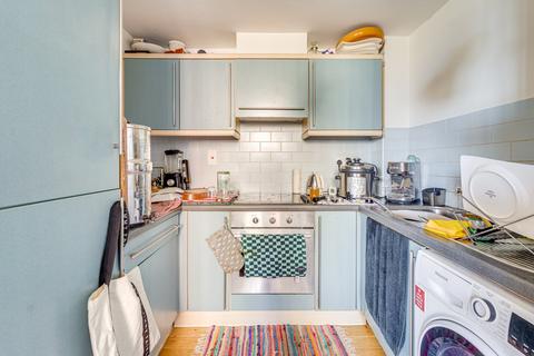 1 bedroom apartment for sale, Manor Gardens, Islington, London, N7