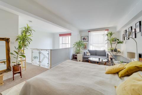 1 bedroom apartment for sale, Manor Gardens, Islington, London, N7