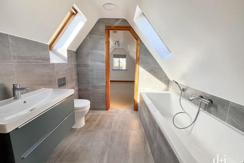 5 bedroom detached house to rent, Highbury Road