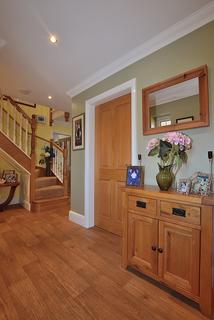 4 bedroom detached house for sale, Linden Close, Richmond