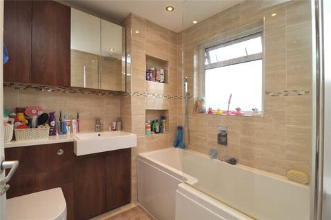 3 bedroom end of terrace house for sale, Ashton Road, Surrey GU21