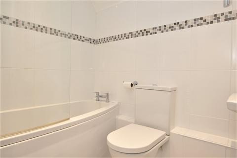 3 bedroom end of terrace house for sale, Willow Bank, Surrey GU22