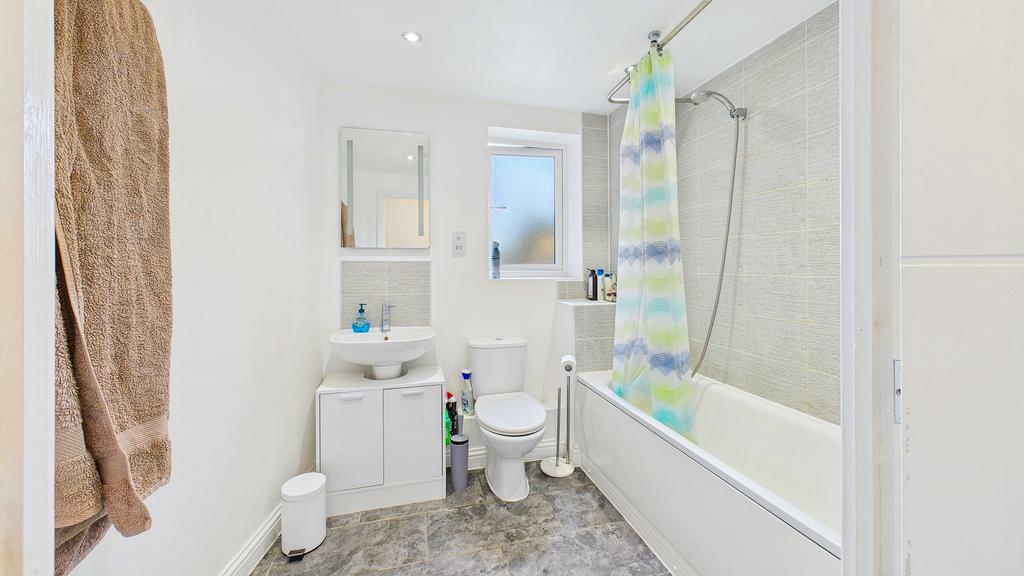 Estate agents in aylesbury-7